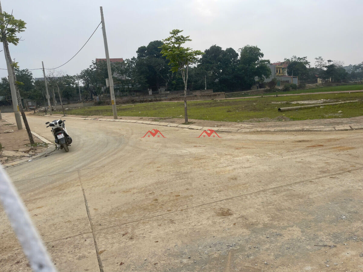 110m LK21 Khu đấu giá Hữu Văn – Chương Mỹ – Hà Nội