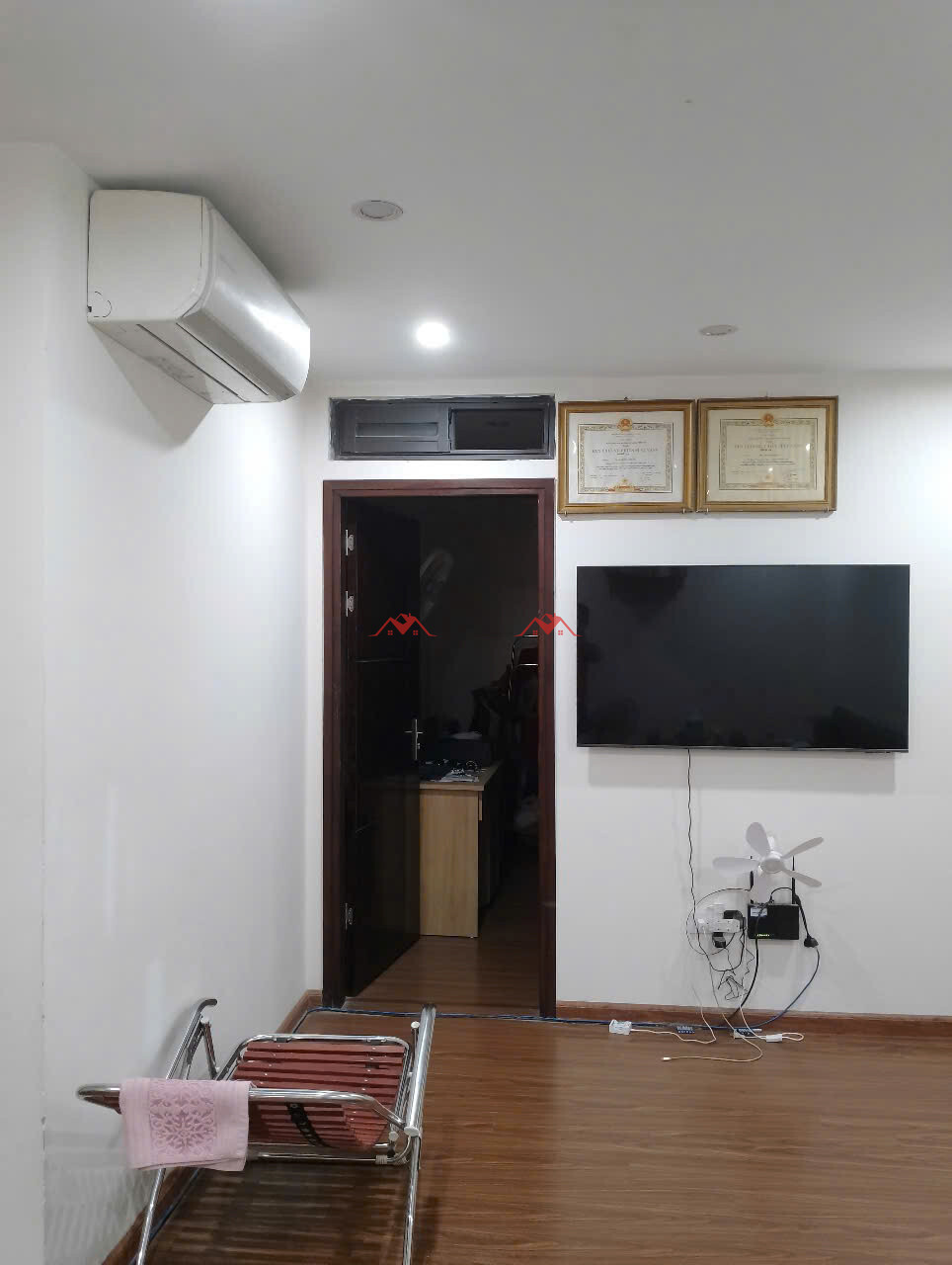 Bán căn chung cư 61m Tháp B Tầng Trung – TT Chúc Sơn – Chương Mỹ